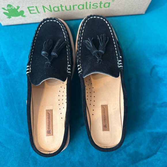 El Naturalista Women's Black Loafers - Picture 3 of 4